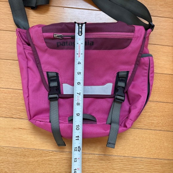 Patagonia Half Mass 15L Bag Shoulder CrossBody Pack Bag - Picture 4 of 8